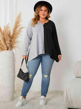 Load image into Gallery viewer, Plus Size Contrast Notched Neck T-Shirt - Shop &amp; Buy
