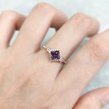 Load image into Gallery viewer, 925 Sterling Silver June Birthstone Vintage Ring 5x5mm Color Change Lab Alexandrite Engagement Ring Gift For Her - Shop &amp; Buy
