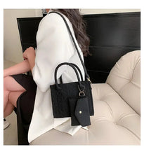 Load image into Gallery viewer, New Zipper Messenger Bag Solid Color Felt Women Shoulder Bag Luxury Designer Handbag Casual Crossbody Bags
