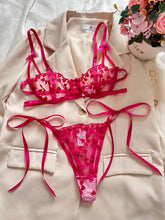 Load image into Gallery viewer, Sexy Lingerie For Fine Women Heart-Shaped Embroidery Fairy Exotic Sets Sensual Fantasy Lace Bilizna Onlyfans Outfits
