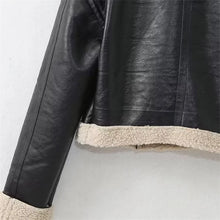 Load image into Gallery viewer, Autumn and Winter New Lapel Fashion Versatile Zipper Pocket Polar Fleece Double-sided Leather Short Jacket
