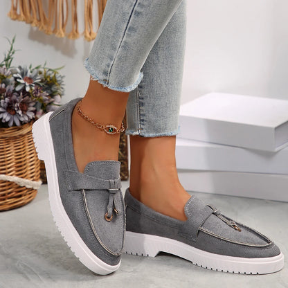 Women's Metal Decoration Loafers Comfortable Slip On Flat Shoes for Women Spring Summer Lightweight Casual Flats Plus Size