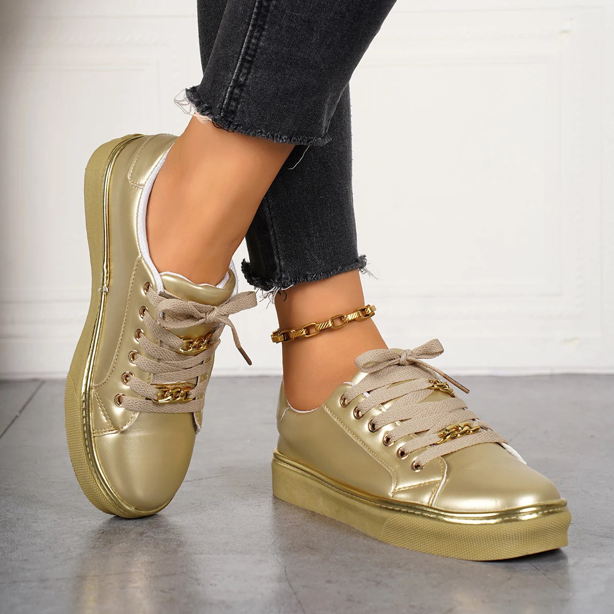 Fashion Gold Flat Sneakers for Women Lace Up Soft Bottom Casual Sports Shoes Woman Chain Decor Comfortable Walking Flats Shoes