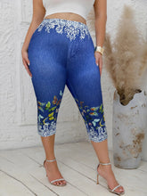 Load image into Gallery viewer, Plus Size Women&#39;s Capri Leggings with Butterfly Pattern Denim-Look Print Comfortable Stretch
