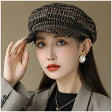 Load image into Gallery viewer, Autumn and Winter New Ladies Octagonal Hat Painter Big Face British Korean Version Beret Fashion Soft Top Short Brim Plaid Cap
