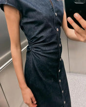 Load image into Gallery viewer, Fashion Lapel Single Breasted Denim Dress Women Elegant Pleated Sleeveless Long Dresses
