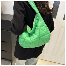 Load image into Gallery viewer, New Popular Large-capacity Shoulder Messenger Bag Women&#39;s Summer Versatile Trendy Fashion Diamond Tote Bag
