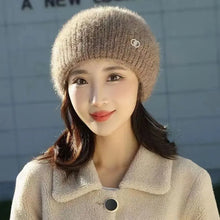 Load image into Gallery viewer, Autumn/Winter Korean Edition Trendy Versatile Net Red Thickened And Warm Knitted Outdoor Woolen Women&#39;s Hat
