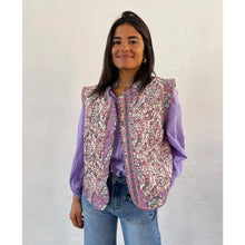 Load image into Gallery viewer, New Commuting Retro Round Neck Sleeveless Flower Print Short Quilted Cotton Vest
