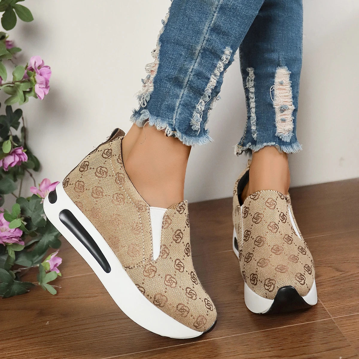 Fashion Embroidered Platform Sneakers for Women Spring Comfort Slip On Walking Shoes Woman Lightweight Thick Sole Sneakers