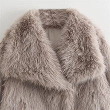 Load image into Gallery viewer, New women&#39;s fashion temperament versatile loose large lapel artificial fur effect jacket
