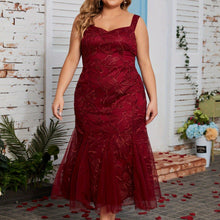 Load image into Gallery viewer, Plus Size Floral Pattern Bridesmaid Dress - Stylish Sleeveless Mesh Mermaid Hem Design for Ultimate Comfort and Elegance - Shop &amp; Buy
