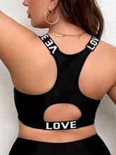 Load image into Gallery viewer, Plus Size Music Festival Sports Bra - High-Impact Support for Curvy Women - Shop &amp; Buy
