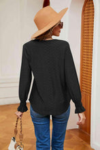 Load image into Gallery viewer, Contrast Flounce Sleeve Blouse